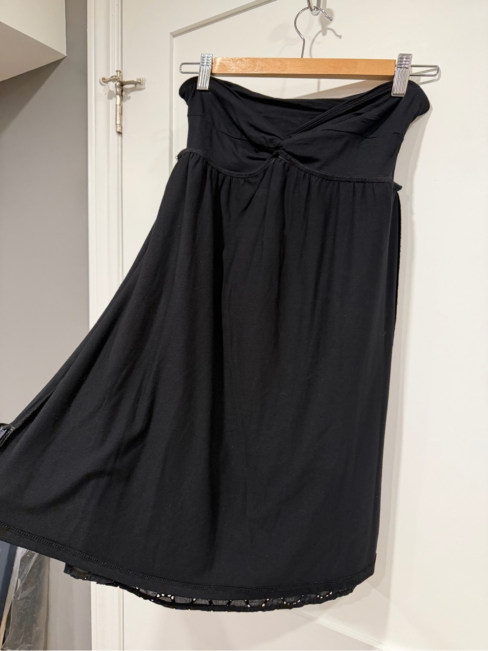 Forever 21 Black Strapless Eyelet Empire Dress - Picture 16 of 16